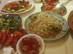 -霄汉牛三鲜湖北砂锅菜(万松园2店)