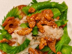 绣丸子菌榆耳炒芥兰-东海朗廷酒店-唐阁T’ANG COURT 中餐厅