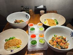 -李犟大爆鳝面·手工蟹黄包(湖滨西湖店)
