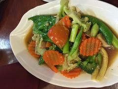 -Dang restaurant (patong phuket)