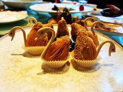 榴莲酥-申粤轩酒楼·三十年粤菜经典(丁香花园店)