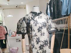 -绮梦微胖大码女装(东方社区三十一街坊店)