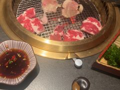 -铭牛烧肉·和牛海鲜自助(高新月牙湖店)