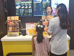 -麦当劳(长兴路万达店)
