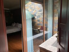 -花水湾第一村温泉大酒店