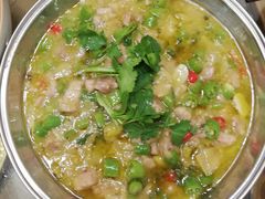 鲜锅兔-石磨豆花家常菜·牦牛排土火锅