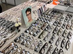-潘多拉眼镜·蔡司依视路明月(潘家园店)