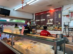 门面-周氏砂锅米线