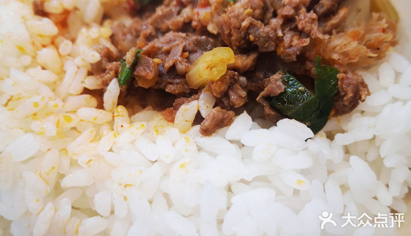 冲着牛肉渣拌饭就可以炫两碗