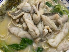 招牌黄鱼面-明呈黄鱼面馆(斜土路店)