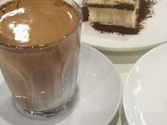 -VOYAGE COFFEE 咖啡烘焙工坊店(798艺术区店)