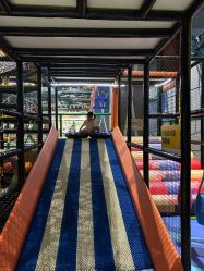 -反弹蹦床公园·亲子乐园·团建·派对(尚品奥莱店)