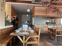 -蜜桃餐厅·伴山(湖滨商业街店)