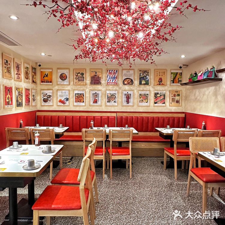 缺点：在广州才有‼️冲着UFO火锅可以N刷