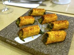 菠菜巴馬臣芝士酥皮卷-岚·石(赤柱店)