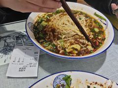 酸汤臊子面-大嘻咹biangbiang面(历史博物馆店)