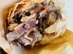-洪峰浩老北京烧饼夹肉(角门路店)