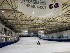 -乔波室内滑雪场