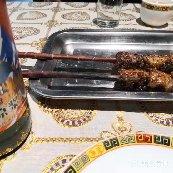 阿图什条柳烤肉店