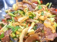 干锅牛杂-牛八宝桂林米粉(八里庄店)