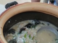皮蛋瘦肉粥-潮汕砂锅粥