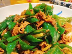 尖椒炒肉-东方肉馆(文庭雅苑店)