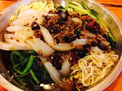 -闯关东东北农家菜(崂山石老人店)