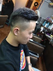 -乾健·烫染·接发SALON