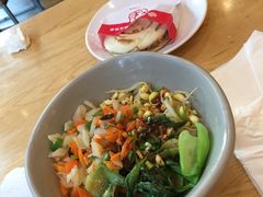 -秦香陕西食府(华贸天地店)