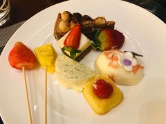 -东西风牛排馆周末烧烤自助(首都机场希尔顿店)