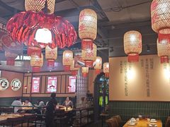 -琥珀老六龙虾(四里河店)