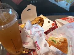 -麦当劳(百联西郊购物中心店)