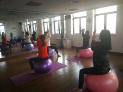 -爱尔乐美孕产瑜伽·普拉提