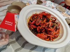 -肥肥虾庄·金牌油焖大虾(首义路店)