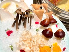 -领鲜天下·焗海鲜·花胶鸡(天目里店)