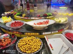 -嗨内嗨外自助火锅餐厅体验馆