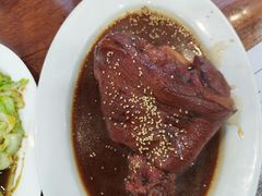 -巷子深菜馆·津门肘子(滨海店)