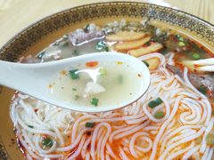 -肇兴特色牛肉粉