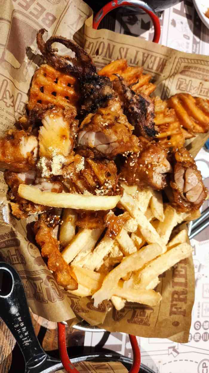 快乐小鸡(红博中央公园店)-"炸鸡不错,比我预料的好吃,有点小贵.