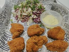 卷心菜派对-TRIPS BURGER(大钟寺店)