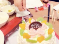 -红宝石·鲜奶小方·海派西点房(莘庄龙之梦店)