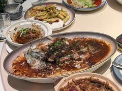 -八府香鸭·啫啫煲(华山路店)