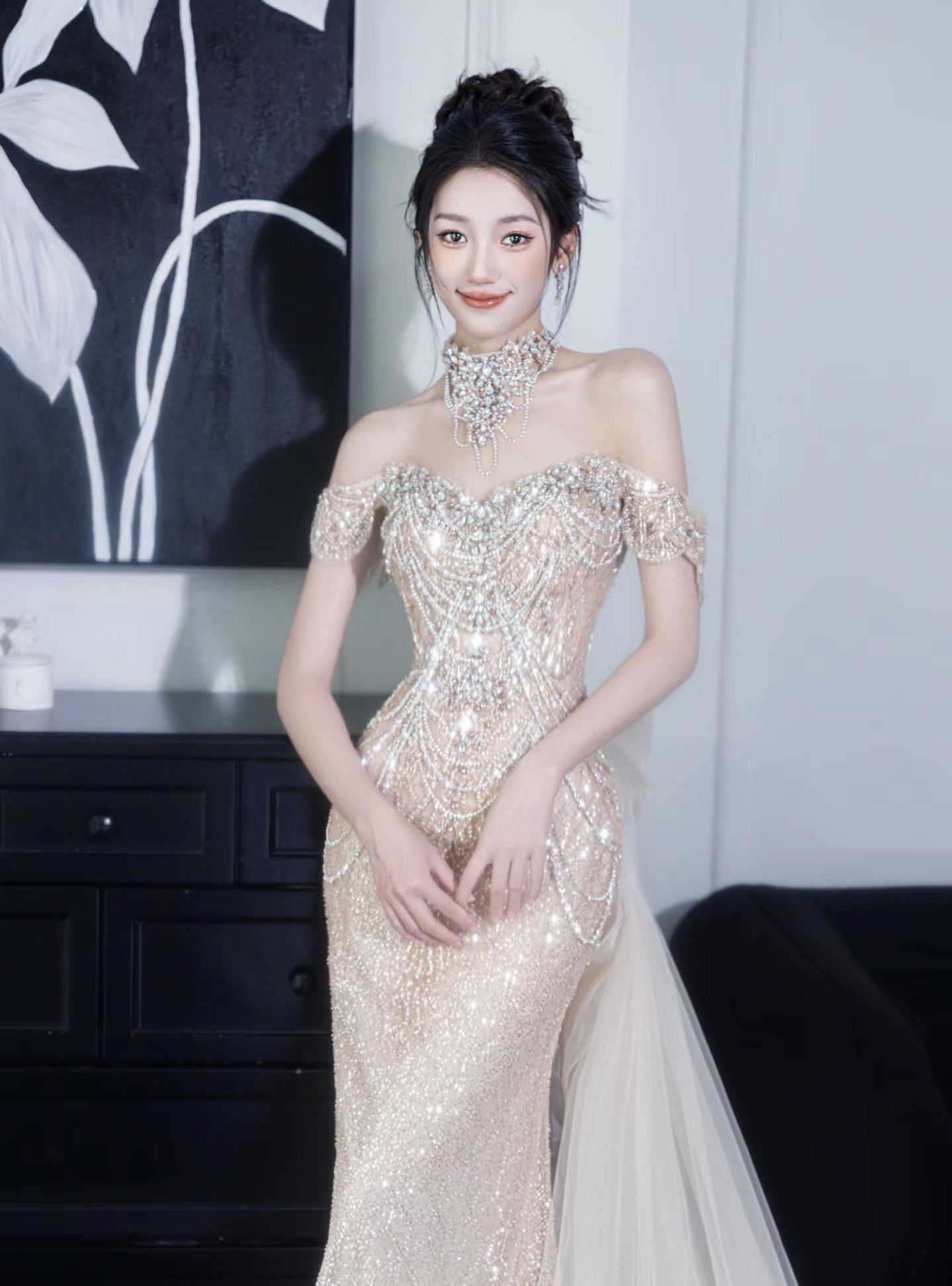 闪闪发亮真的美到发光曼妙的香槟色鱼尾礼服