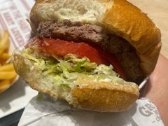 -The Habit Burger Grill 哈比特汉堡(爱琴海店)