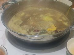 -乡土黄·鲜牛肉火锅·小龙虾(兴业街店)
