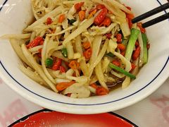 -堂瓦里·33年传统赣菜(第一街区店)