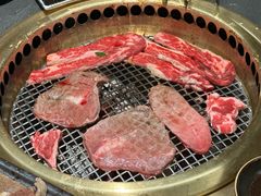 -铭牛烧肉·和牛海鲜自助(高新月牙湖店)