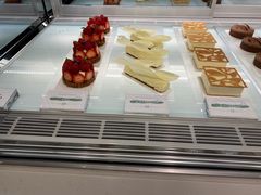 -潮一不贰·法式甜品·生日蛋糕·西式简餐(外滩店)