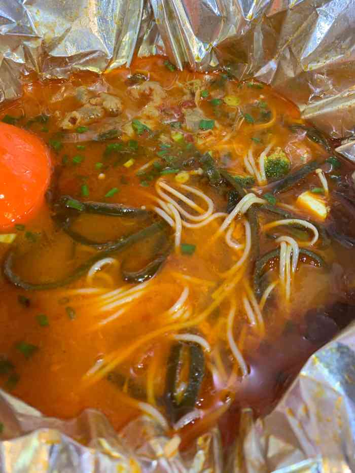 包烧米线(蜀帝美食花园店)-"生意还可以,要了花甲米线,花甲空壳只有一