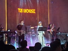 -TZ House音乐现场(来福士中心店)